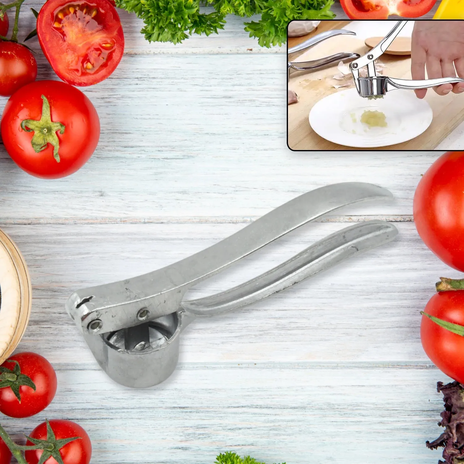 Crush Garlic with Ease: Lightweight Aluminum Garlic Press (1 Pc)