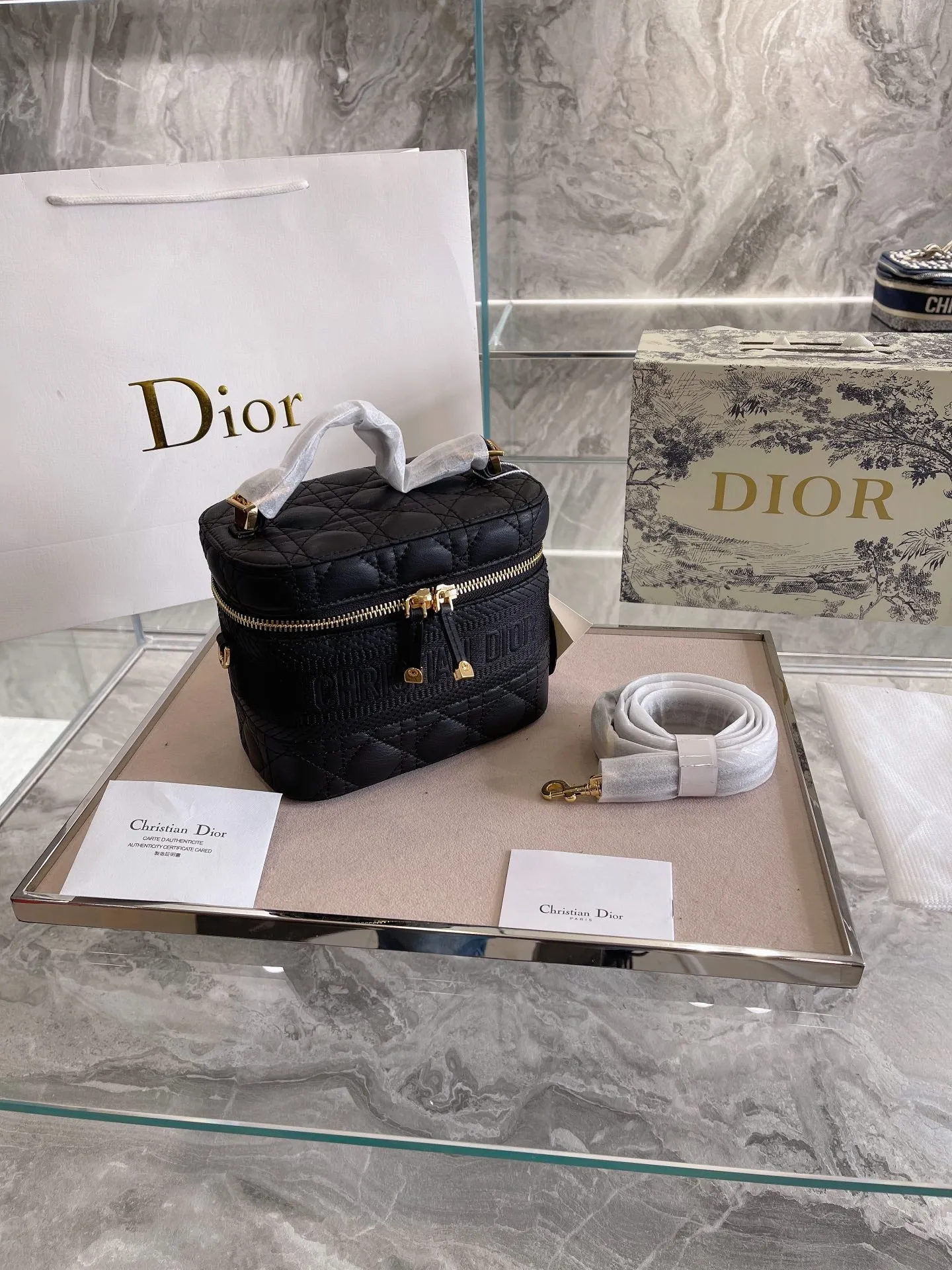 Designer Handbags DR 215